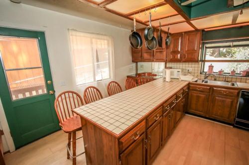 A Big Olympic Getaway Apts