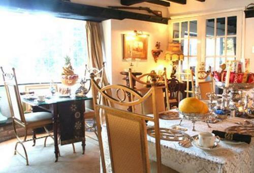 Hostal Newark Lodge Guest House