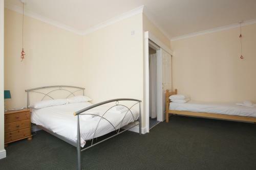 All Seasons Lodge Hotel