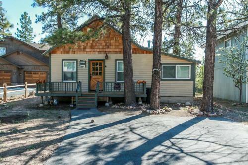 Pine Cone Cottage
