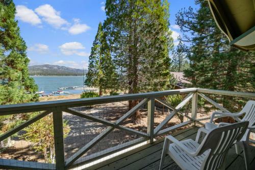 The Cottage At Sawmill Cove Lakefront