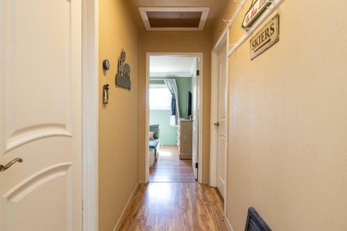 Bear Cabin-central Ac, Play Deck, Jacuzzi