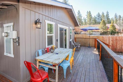Comet's Cabin Home