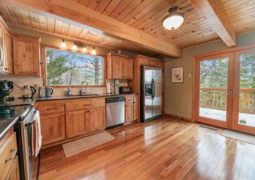 Big Bear Treehouse