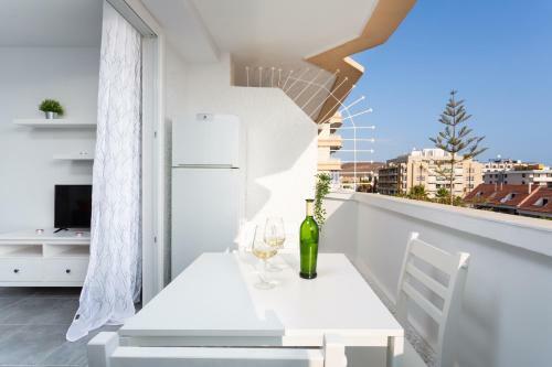 "close To The Sky": Apartment Surrounded By Beaches