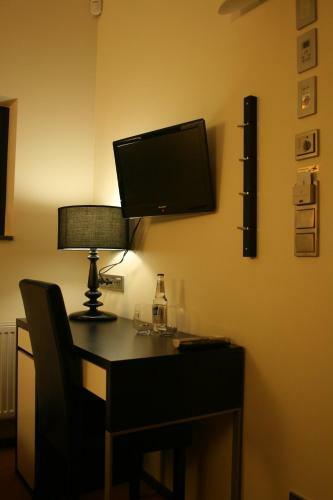 Hotel Veer Accommodation