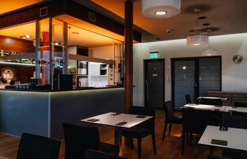 Hotel Veer Accommodation