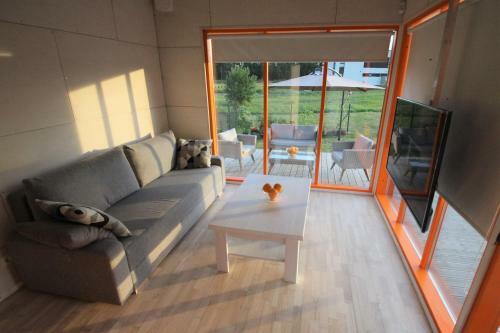 Hotel Tamula Cube House