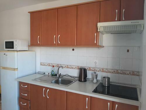 Perfectly Located Apartment With Pool