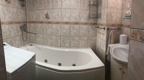 Aia Apartment