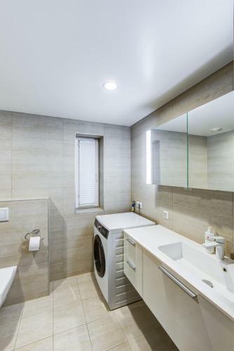 Pallasti Luxury Apartment