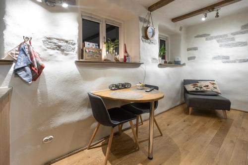 Like Home Apartments Salme 31