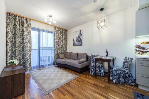 Karlson Lux Apartments