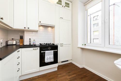 Central Gonsiori 2 Bedroom Cozy Apartment