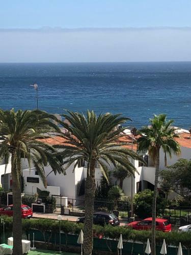 Luxury Apartment In Front Of The Beach