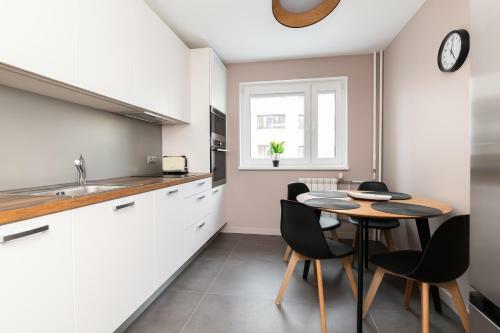 Karu Central Apartment