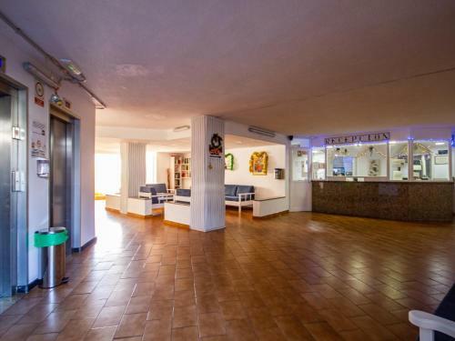 Seaview Friendly Apartment 8