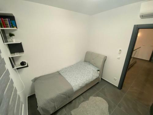 Tesla Lux Apartman