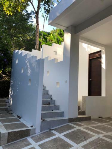 White House View Beautiful Modern Beach House