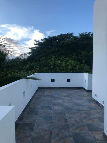White House View Beautiful Modern Beach House