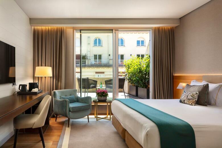 The Artist Grand Hotel Of Art