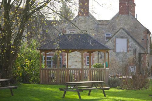 Posada The Trout Inn At Tadpole Bridge