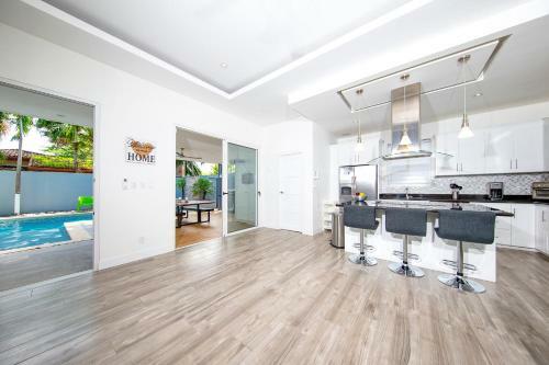 Casa Coastal Serenity