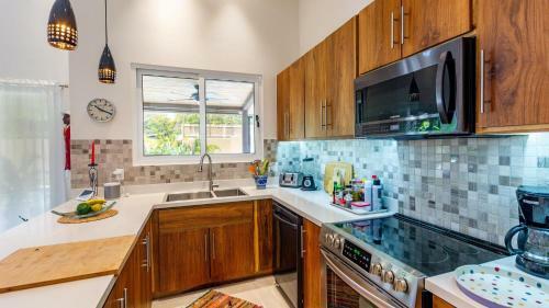 New 3-bedroom, 3-bath Home With Big Pool