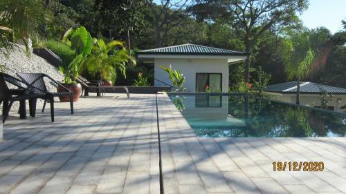 Bed & Breakfast Mimi Lodge Costa Rica