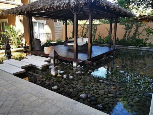 New Remodeled Penthouse With Breathtaking Views Bocaraca