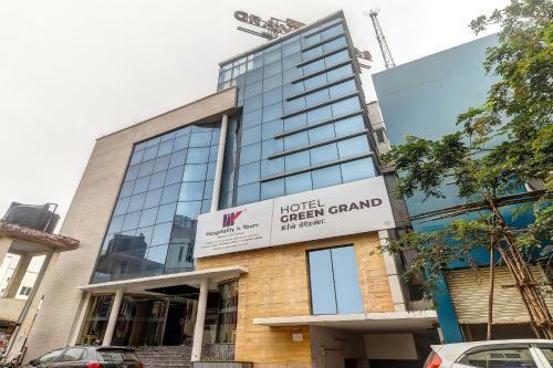 Oyo 84390 Hotel Green Grand