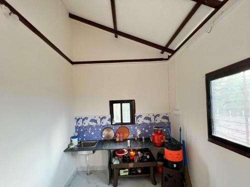 Esha Farm,s