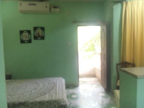 Hostal Lucy Dores Guest House