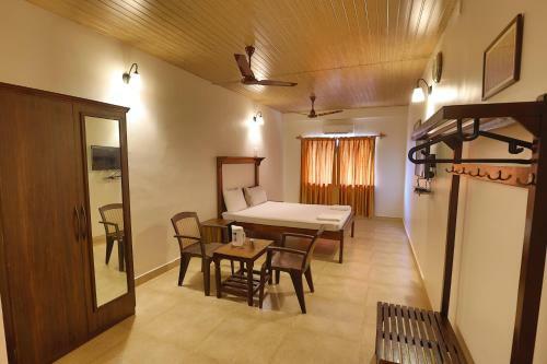 Hostal Hotel Orfil