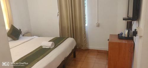 Hotel Rajmahal Beach Resort