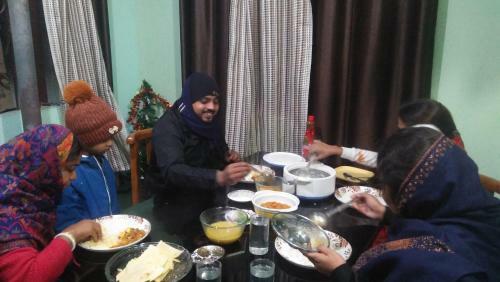 Shalom Inn Home Stay