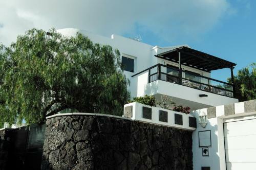 Villa Sorondongo Beach & Garden