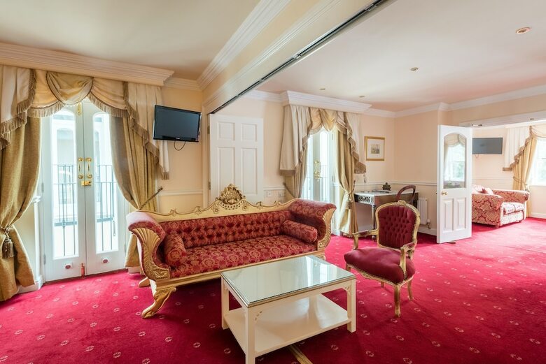 Grange Hotel