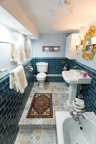 Hostal The Ascott