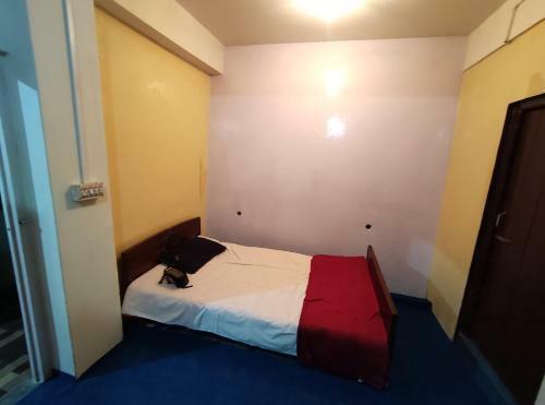 Albergue Bunk And Trails