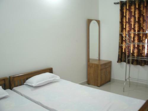 Bed & Breakfast Jacaranda Holiday Home