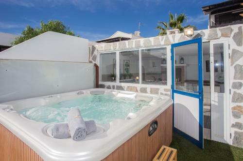 Palm Villa