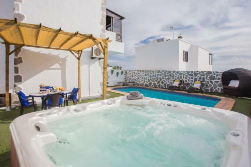Palm Villa