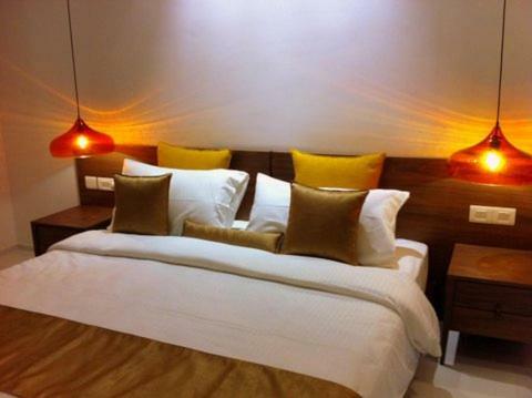 601, One Bedroom Apartment (Fully Furnished)