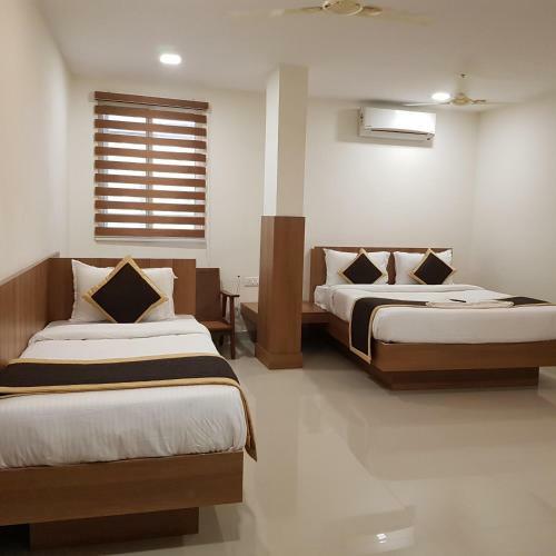 Hotel The Golden Suites