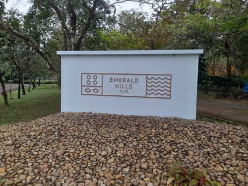 Hotel Emerald Hills Club