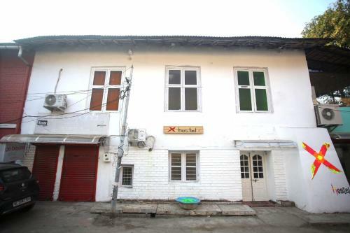 X Hostel
