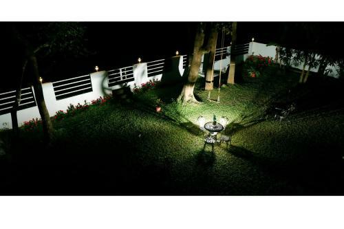 Riverside Inn Homestay