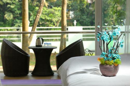 Riverside Inn Homestay