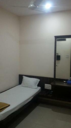 Hotel Rajyog Lodge
